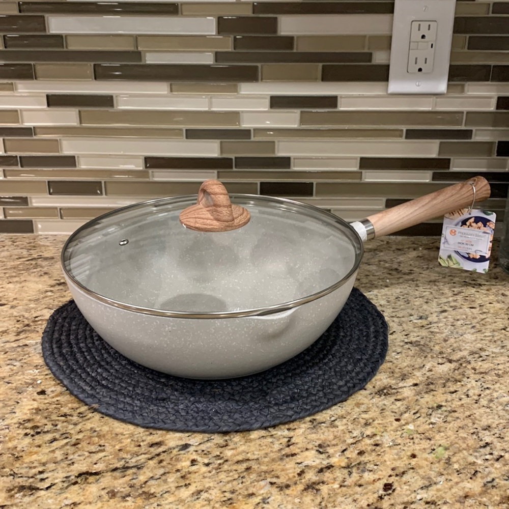 Masterclass 12” wok speckled beige